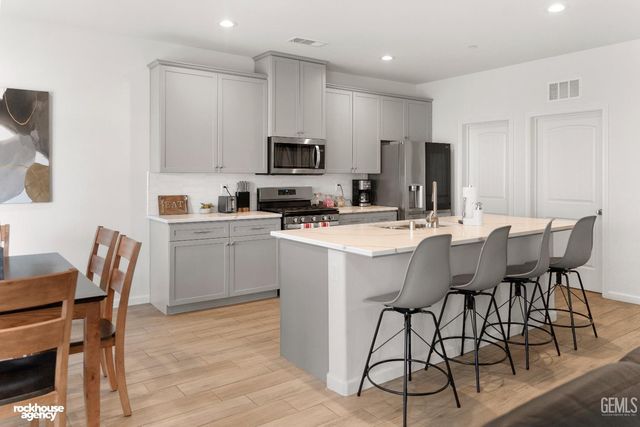 8502 Jean Anne Street, Bakersfield, CA 93314