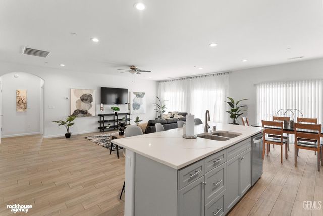 8502 Jean Anne Street, Bakersfield, CA 93314