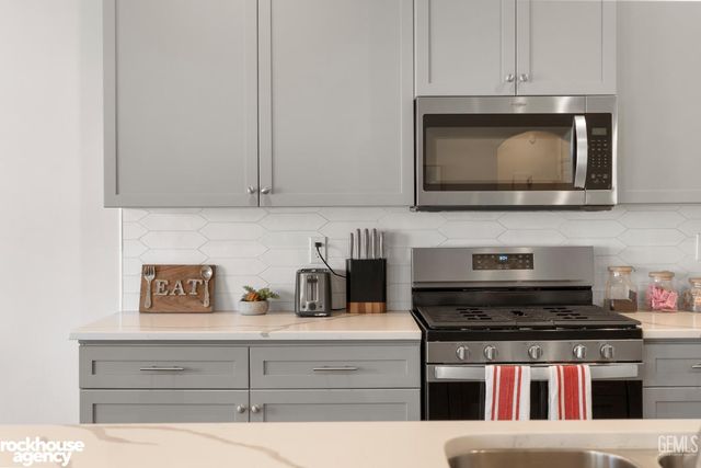 8502 Jean Anne Street, Bakersfield, CA 93314