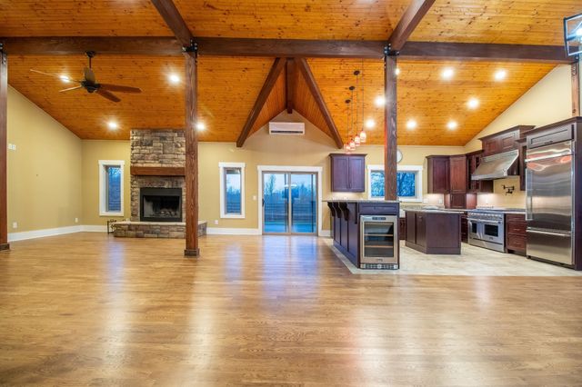 1224 Hangar Drive, Springfield, TN 37172