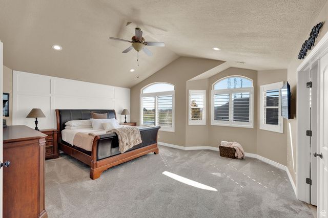 686 WELLINGTON DR, Kaysville, UT 84037