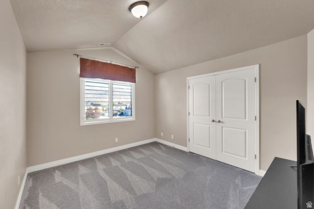 686 WELLINGTON DR, Kaysville, UT 84037
