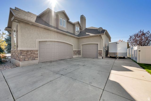 686 WELLINGTON DR, Kaysville, UT 84037