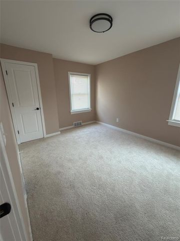 13118 Pembroke Avenue, Detroit, MI 48235