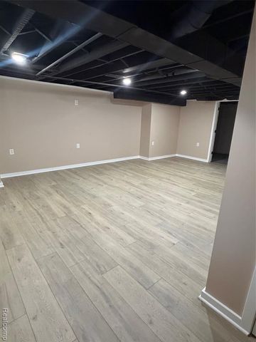 13118 Pembroke Avenue, Detroit, MI 48235