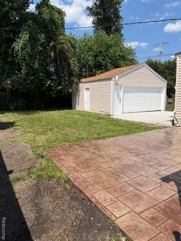 13118 Pembroke Avenue, Detroit, MI 48235