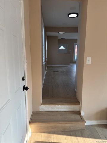 13118 Pembroke Avenue, Detroit, MI 48235
