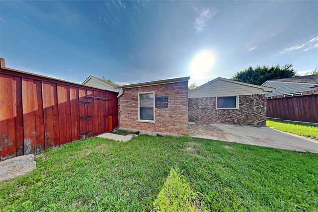 243 Barclay Avenue, Coppell, TX 75019