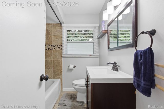 15071 Pennsylvania Avenue, Allen Park, MI 48101