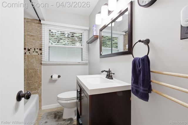 15071 Pennsylvania Avenue, Allen Park, MI 48101