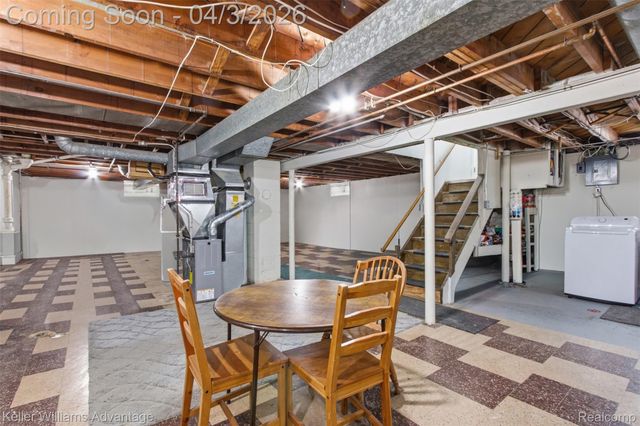 15071 Pennsylvania Avenue, Allen Park, MI 48101