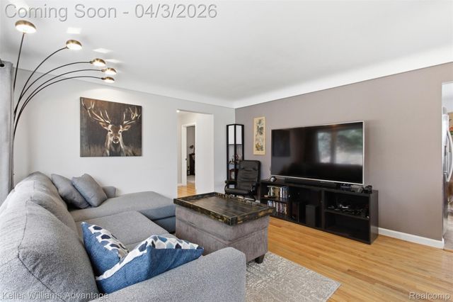 15071 Pennsylvania Avenue, Allen Park, MI 48101