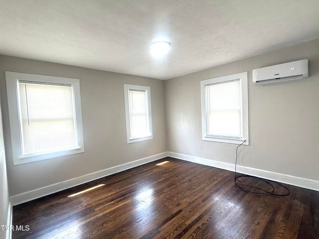 1223 Wateree Street, Kingsport, TN 37660