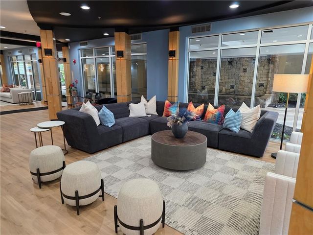 390 17th Street NW 3065, Atlanta, GA 30363
