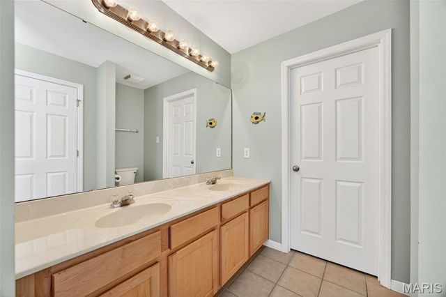 1033 Glengarry Drive, Wentzville, MO 63385