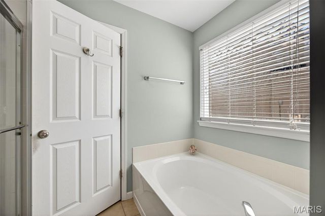 1033 Glengarry Drive, Wentzville, MO 63385