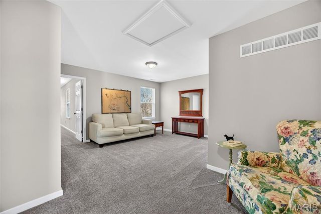 1033 Glengarry Drive, Wentzville, MO 63385