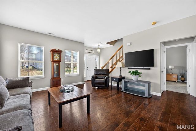 1033 Glengarry Drive, Wentzville, MO 63385