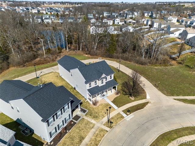 1033 Glengarry Drive, Wentzville, MO 63385