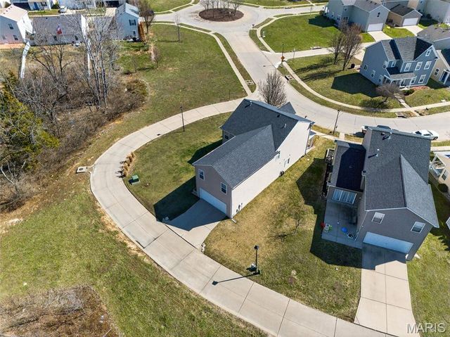 1033 Glengarry Drive, Wentzville, MO 63385