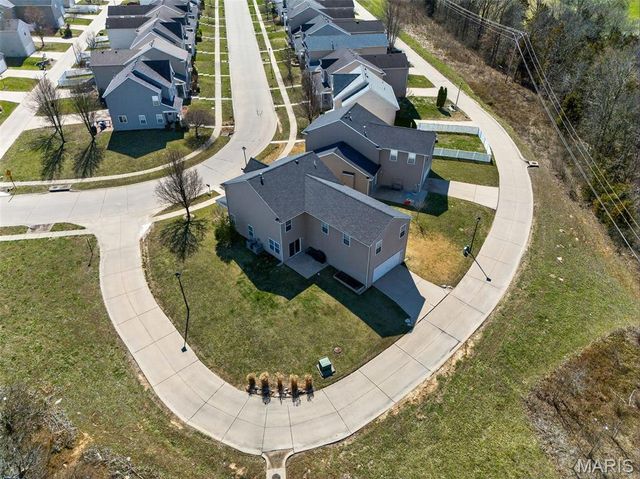 1033 Glengarry Drive, Wentzville, MO 63385
