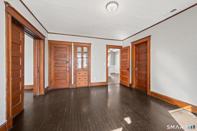 811 East Street, New Britain, CT 06051