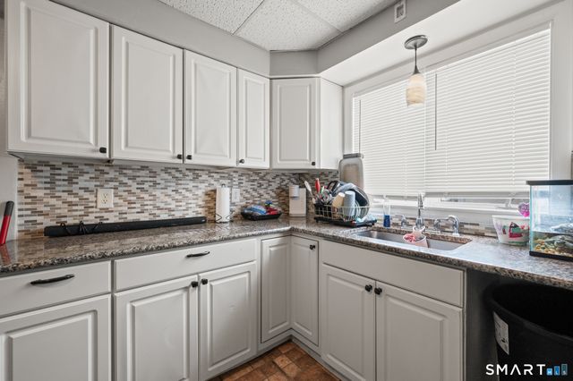 811 East Street, New Britain, CT 06051