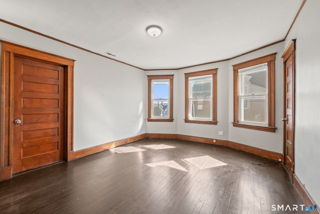 811 East Street, New Britain, CT 06051