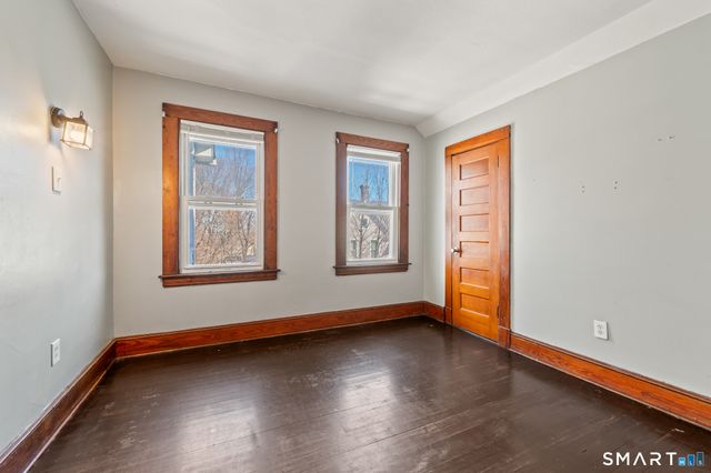 811 East Street, New Britain, CT 06051