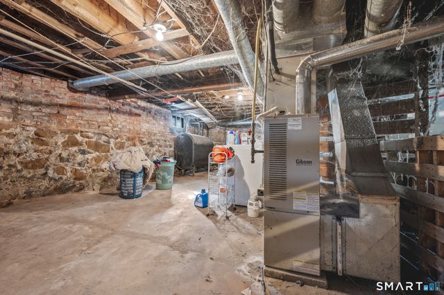 811 East Street, New Britain, CT 06051