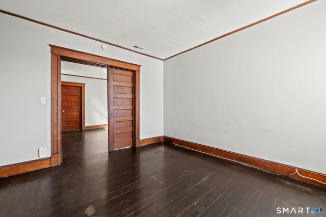 811 East Street, New Britain, CT 06051