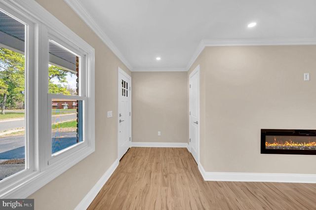 3 PEMBROKE LN, Toms River, NJ 08757