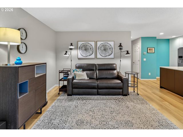 15410 Nw SWEETGALE Ln, Portland, OR 97229