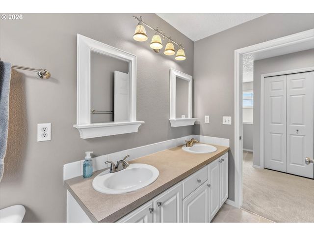 15410 Nw SWEETGALE Ln, Portland, OR 97229