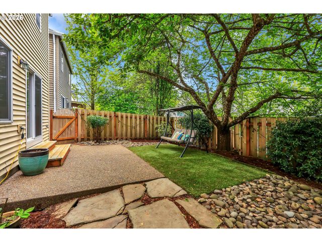 15410 Nw SWEETGALE Ln, Portland, OR 97229