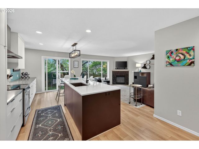 15410 Nw SWEETGALE Ln, Portland, OR 97229