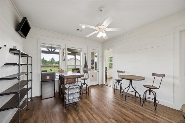 2135 Blue Jay Way, Pattison, TX 77423