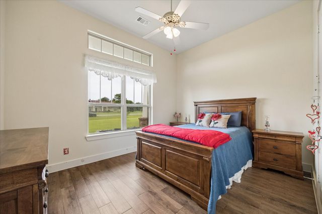 2135 Blue Jay Way, Pattison, TX 77423
