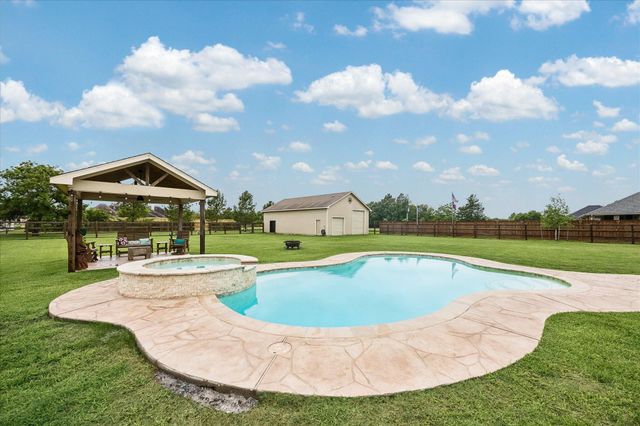 2135 Blue Jay Way, Pattison, TX 77423