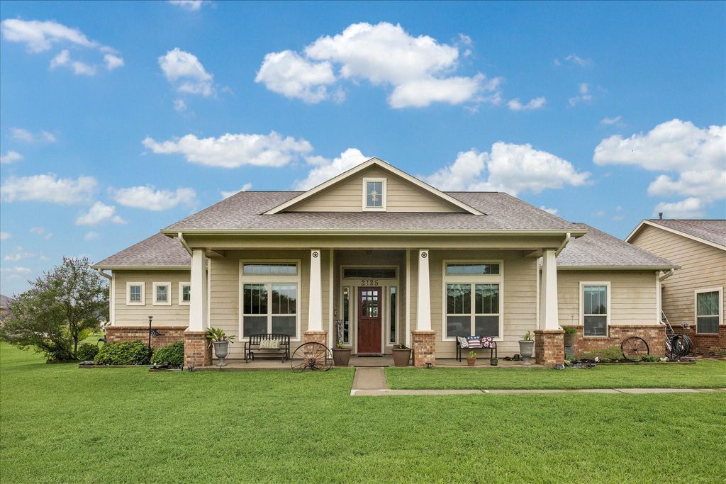 2135 Blue Jay Way, Pattison, TX 77423