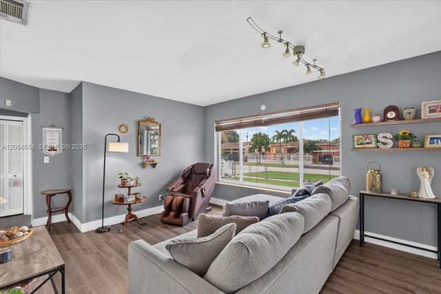 121 E 36th Street, Hialeah, FL 33013