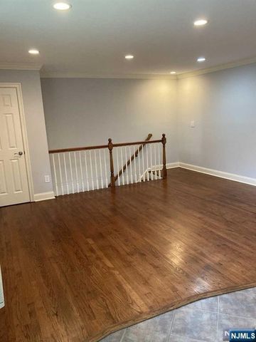 711 Washington Drive, Ramsey, NJ 07446