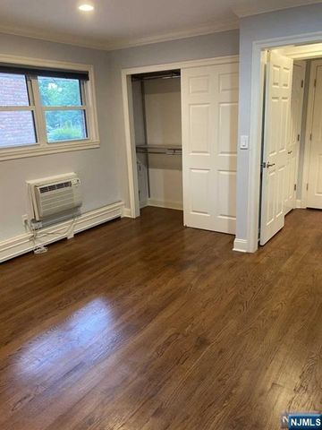 711 Washington Drive, Ramsey, NJ 07446