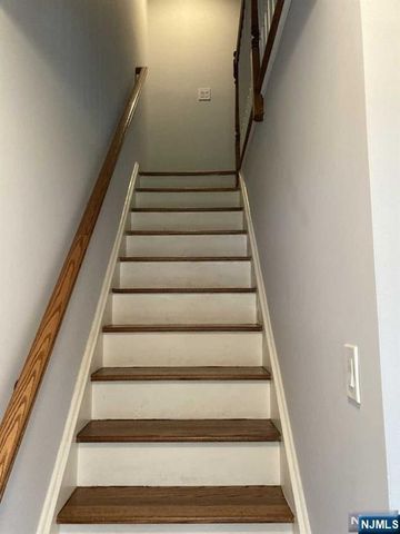 711 Washington Drive, Ramsey, NJ 07446