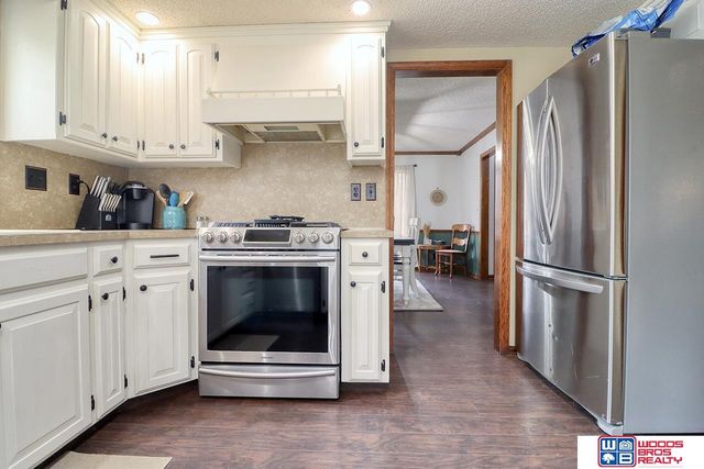 2720 S 75th Street, Lincoln, NE 68506