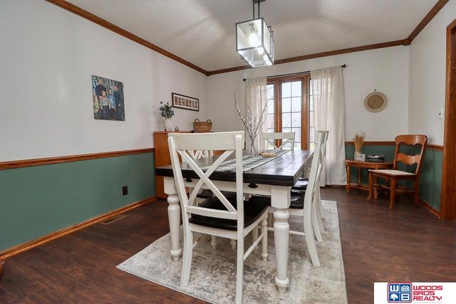 2720 S 75th Street, Lincoln, NE 68506