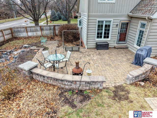 2720 S 75th Street, Lincoln, NE 68506