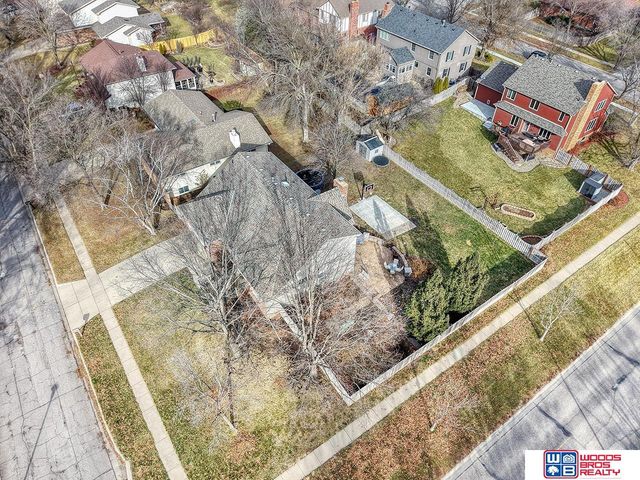 2720 S 75th Street, Lincoln, NE 68506