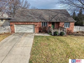 2720 S 75th Street, Lincoln, NE 68506