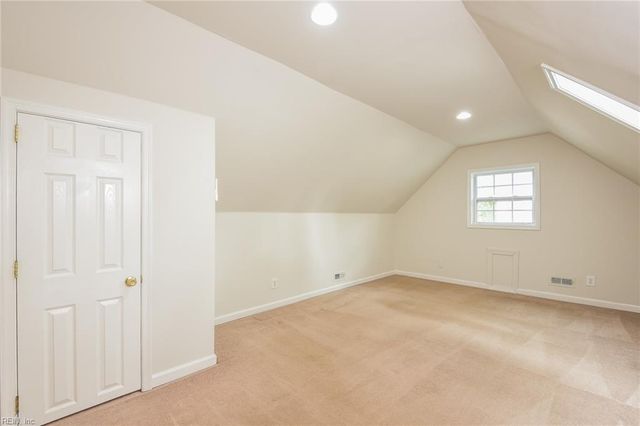 225 Thomas Nelson LN, Williamsburg, VA 23185